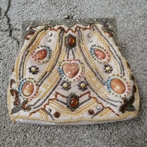 Beaded Handbag - Picture 2 of 4